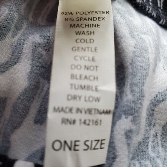 Lularoe Women's Black White Giraffe / Brown Tan Knit Leggings One Size Set of 2 - Picture 7 of 7